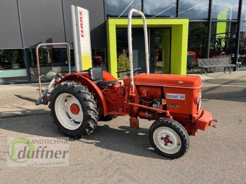 Renault R 7213 Schmalspur - Tractor viñedo/ Frutero: foto 4 Renault R 7213 Schmalspur - Tractor viñedo/ Frutero: foto 4