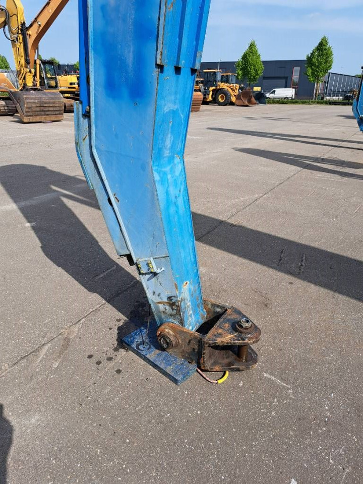 Fuchs MHL340D - Manipulador de materiales: foto 5 Fuchs MHL340D - Manipulador de materiales: foto 5