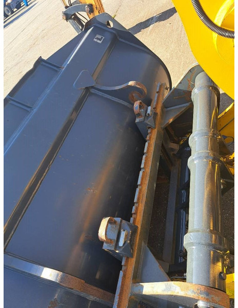 Komatsu WA 100 M-8 - Cargadora de ruedas: foto 5 Komatsu WA 100 M-8 - Cargadora de ruedas: foto 5