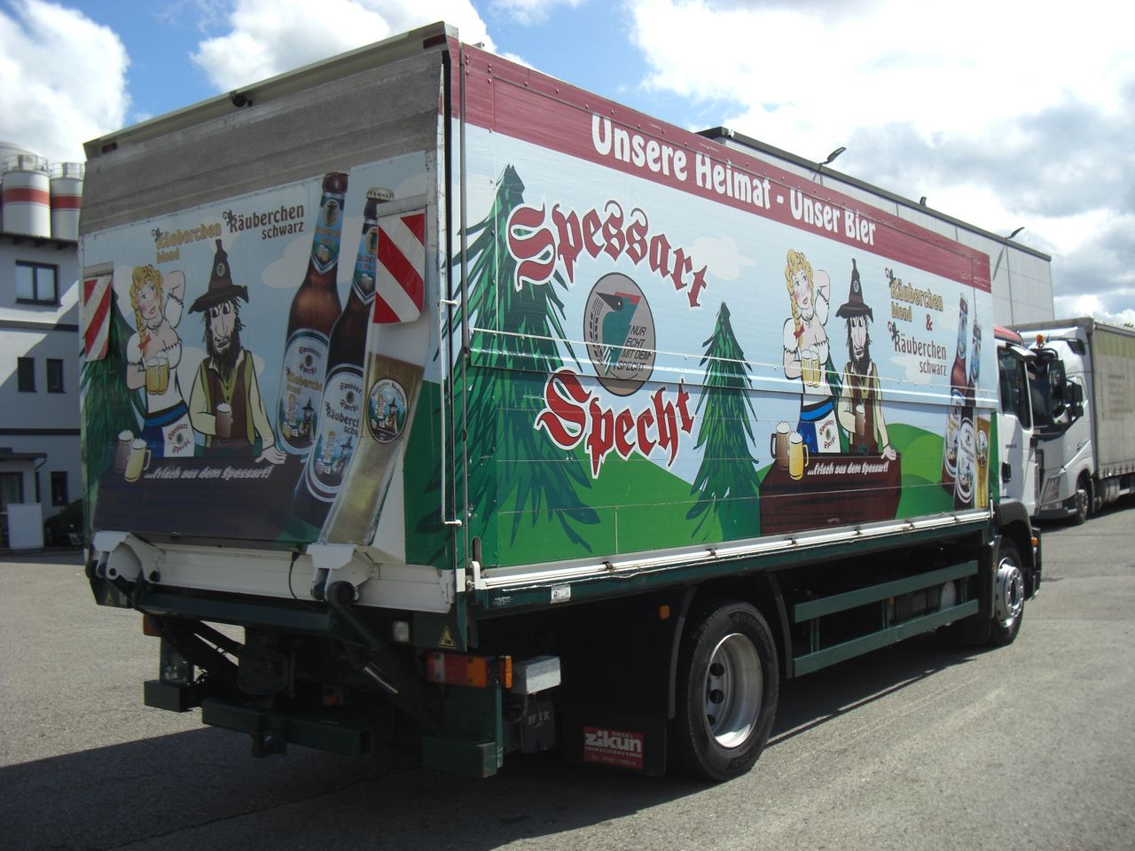 MAN 18250 TGM - Camión caja cerrada: foto 3 MAN 18250 TGM - Camión caja cerrada: foto 3