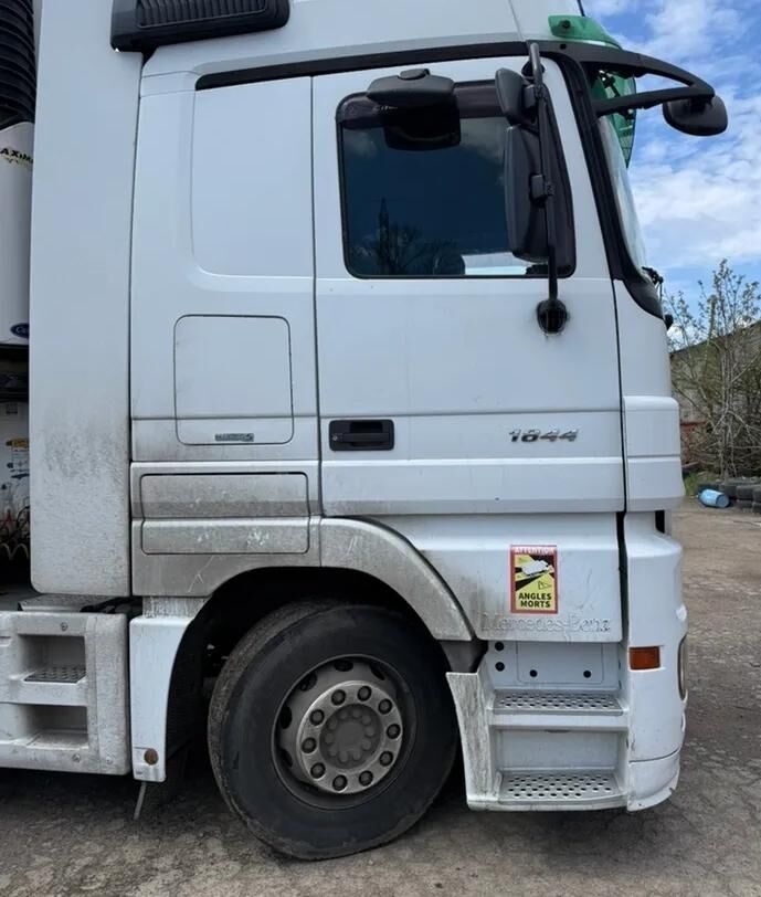 MERCEDES-BENZ Actros 1844 - Frigorífico camión: foto 2 MERCEDES-BENZ Actros 1844 - Frigorífico camión: foto 2