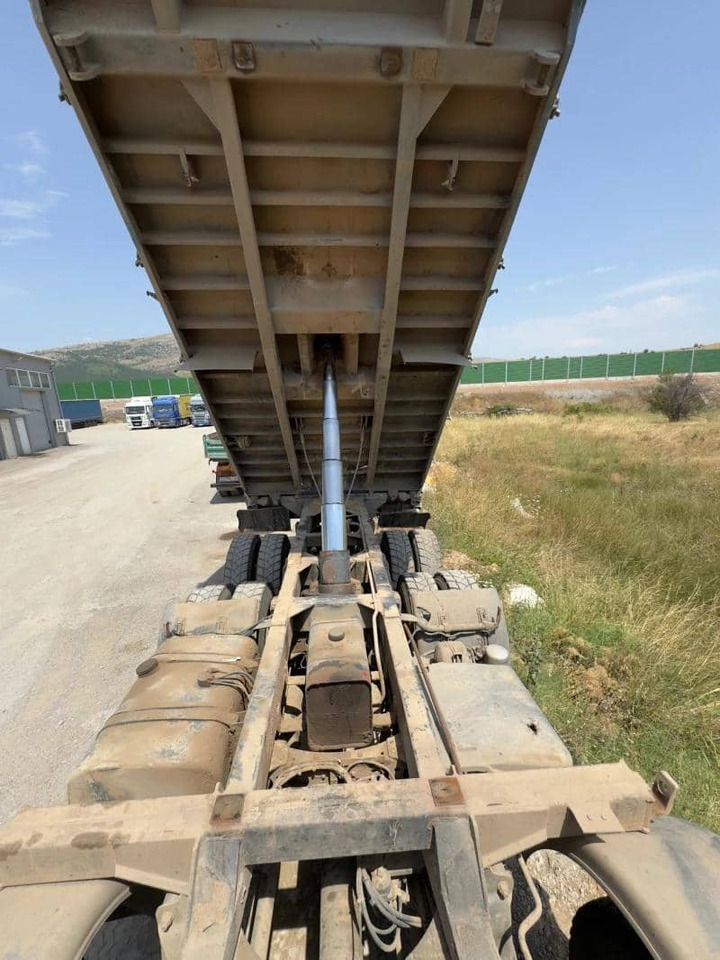 MERCEDES-BENZ Actros 4140 - Volquete camión: foto 5 MERCEDES-BENZ Actros 4140 - Volquete camión: foto 5