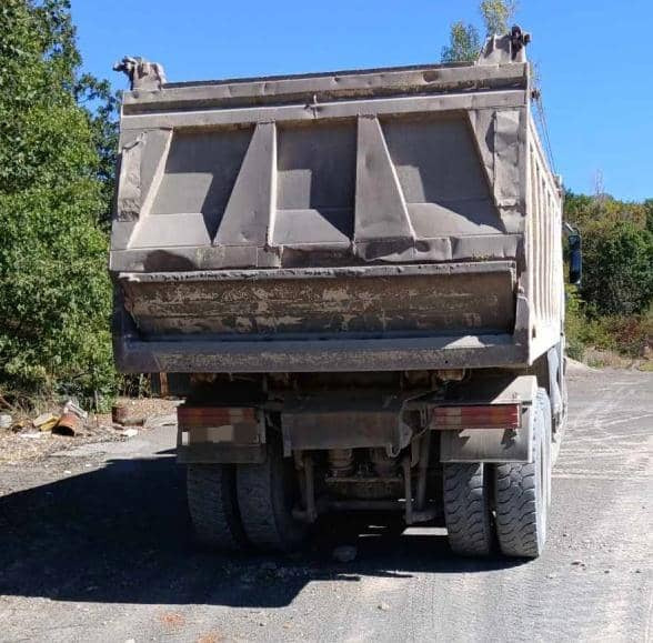 MERCEDES-BENZ Actros 4143 - Volquete camión: foto 3 MERCEDES-BENZ Actros 4143 - Volquete camión: foto 3