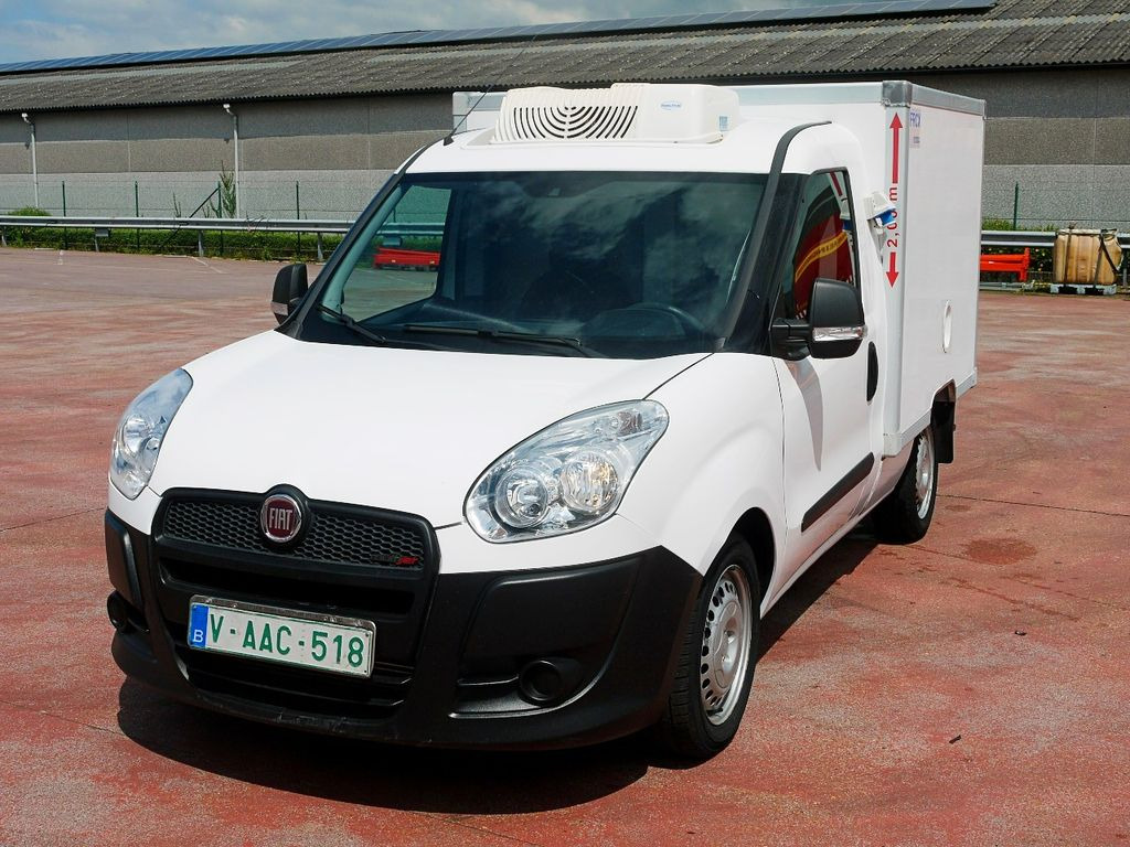 Fiat 1.3 DOBLO KUHLKOFFER RELEC FROD TR15 -20C Fiat 1.3 DOBLO KUHLKOFFER RELEC FROD TR15 -20C - Frigorífico furgoneta: foto 4 Fiat 1.3 DOBLO KUHLKOFFER RELEC FROD TR15 -20C Fiat 1.3 DOBLO KUHLKOFFER RELEC FROD TR15 -20C - Frigorífico furgoneta: foto 4
