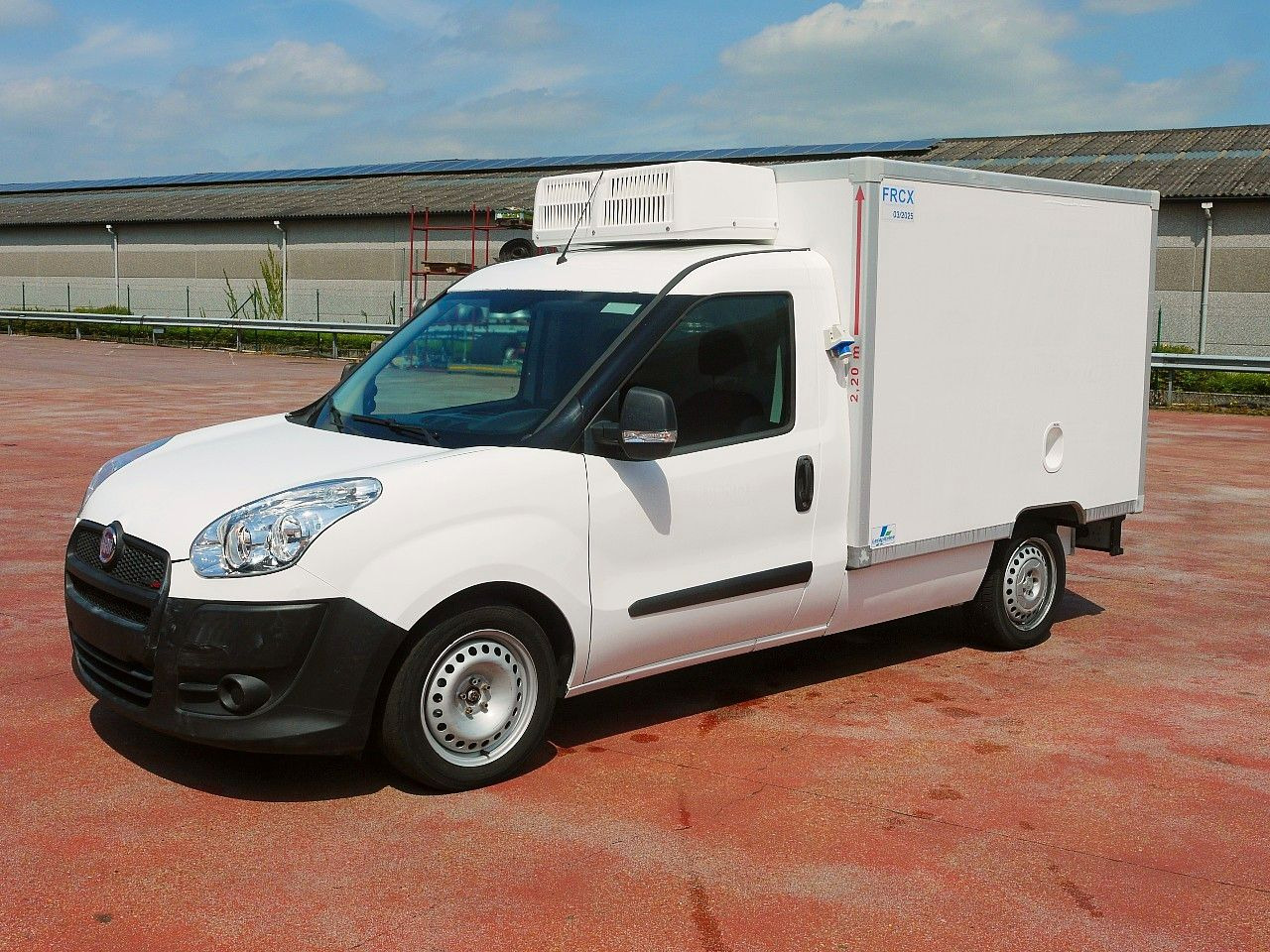Fiat DOBLO 1.6 KUHKOFFER RELEC FROID TR22 -20C - Frigorífico furgoneta: foto 4 Fiat DOBLO 1.6 KUHKOFFER RELEC FROID TR22 -20C - Frigorífico furgoneta: foto 4