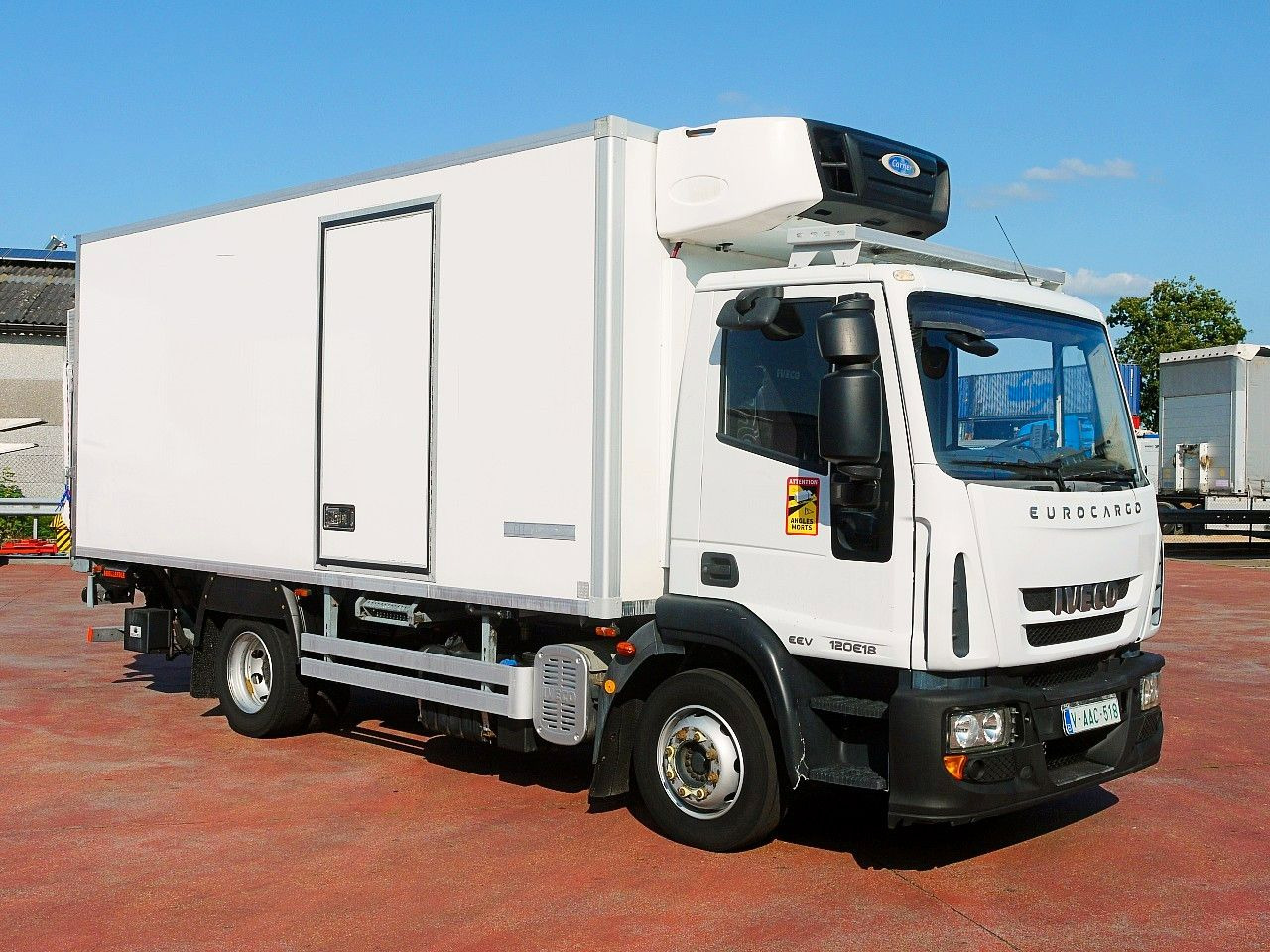 Iveco 120E18 EUROCARGO KUHLKOFFER CARRIER SUPRA 550 - Frigorífico camión: foto 2 Iveco 120E18 EUROCARGO KUHLKOFFER CARRIER SUPRA 550 - Frigorífico camión: foto 2