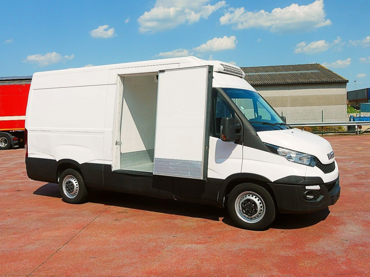 Iveco 35S13 DAILY KUHLKASTENWAGEN THERMOKING V300 MULT - Frigorífico furgoneta: foto 3 Iveco 35S13 DAILY KUHLKASTENWAGEN THERMOKING V300 MULT - Frigorífico furgoneta: foto 3