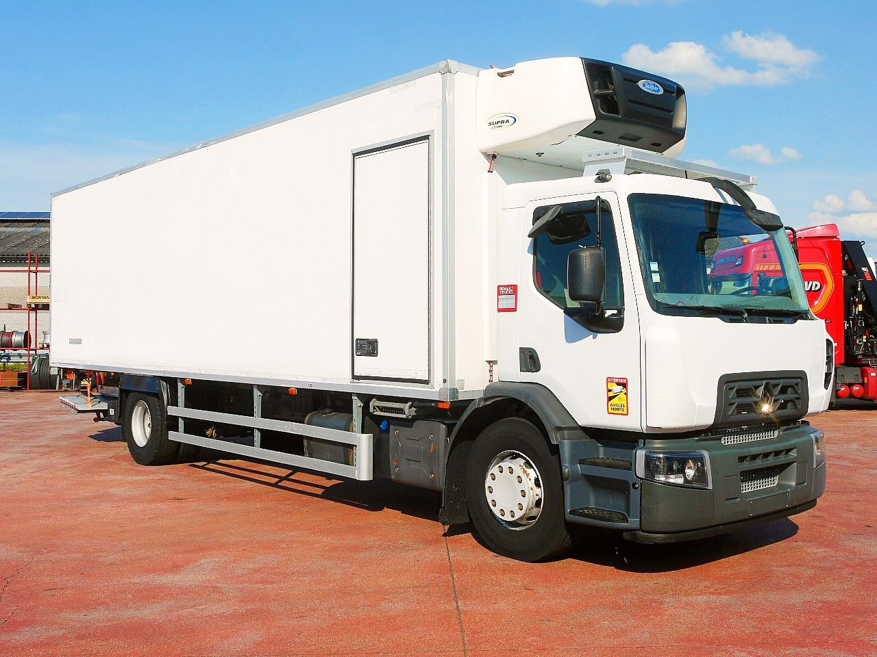 Renault D19 280 KUHLKOFFER CARRIER SUPRA 1150 MT - Frigorífico camión: foto 2 Renault D19 280 KUHLKOFFER CARRIER SUPRA 1150 MT - Frigorífico camión: foto 2