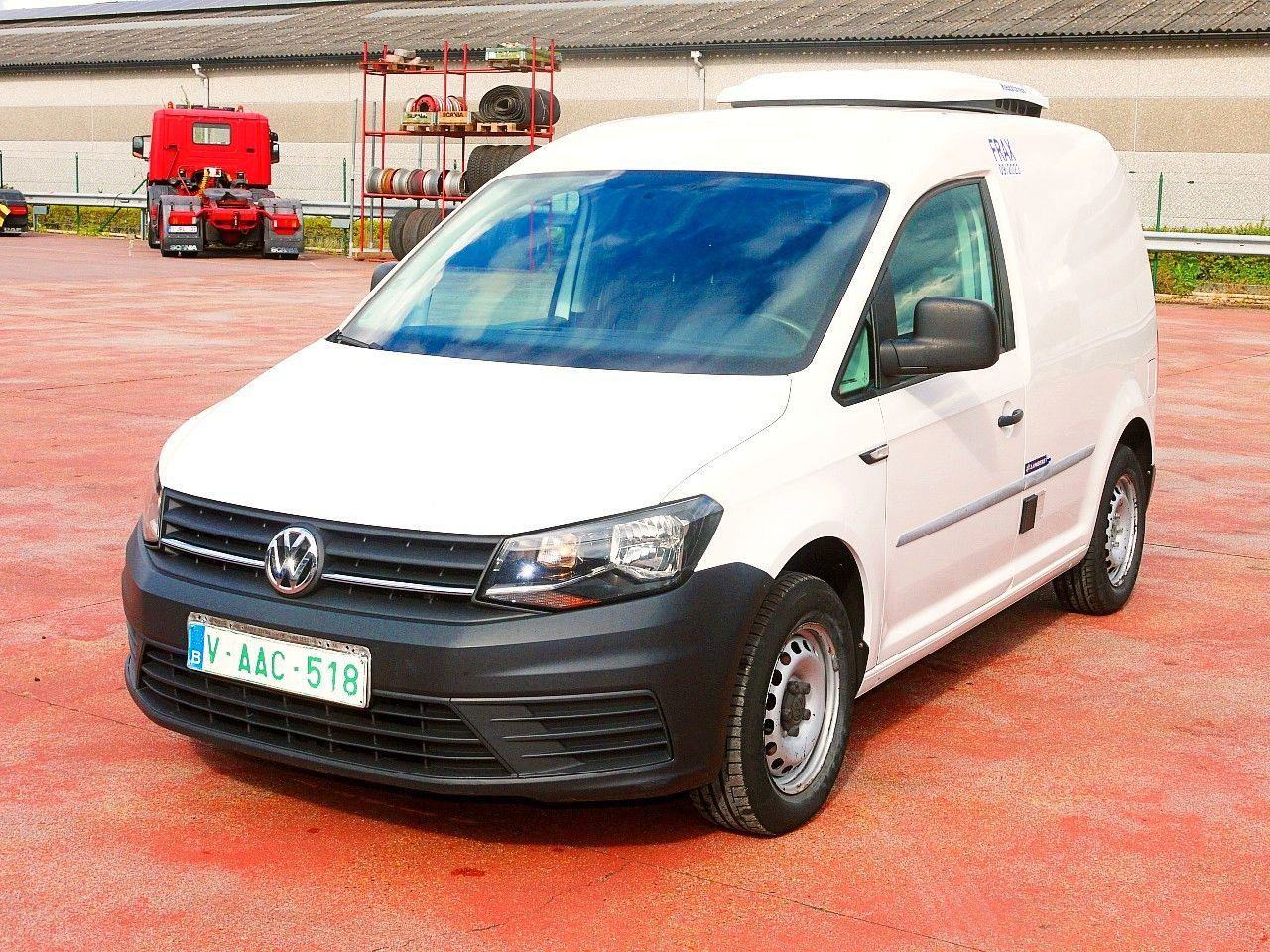 Volkswagen CADDY 2.0 KONVEKTA -2c A/C €6 - Frigorífico furgoneta: foto 5 Volkswagen CADDY 2.0 KONVEKTA -2c A/C €6 - Frigorífico furgoneta: foto 5