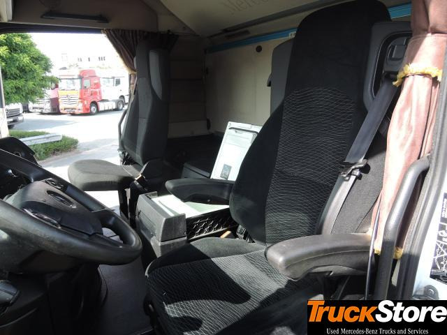 Mercedes-Benz Actros 1845 LS - Cabeza tractora: foto 2 Mercedes-Benz Actros 1845 LS - Cabeza tractora: foto 2