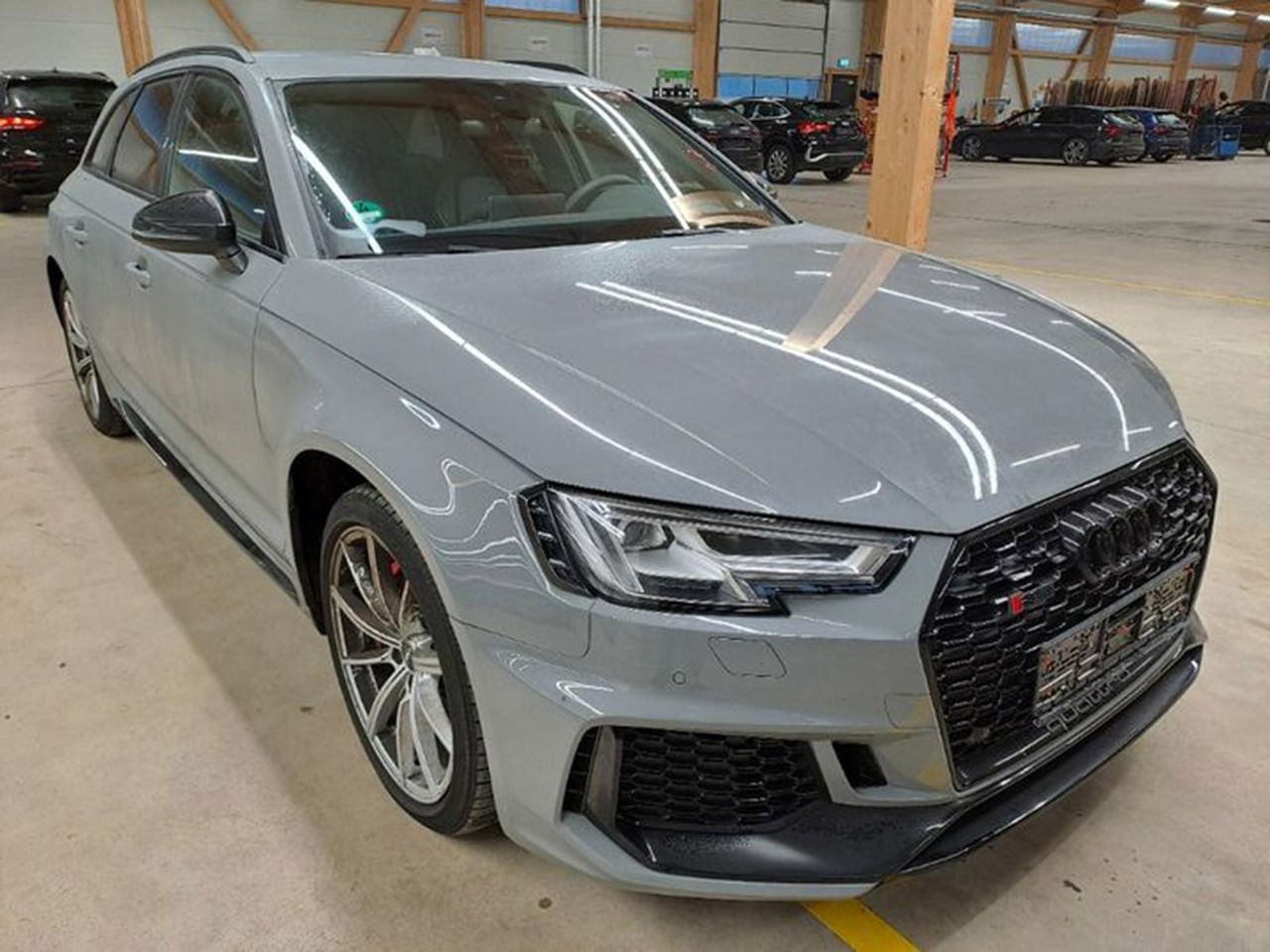 Audi RS4 Avant quattro 2.9 V6 TFSI AHK SITZHZ LED - Coche familiar: foto 2 Audi RS4 Avant quattro 2.9 V6 TFSI AHK SITZHZ LED - Coche familiar: foto 2