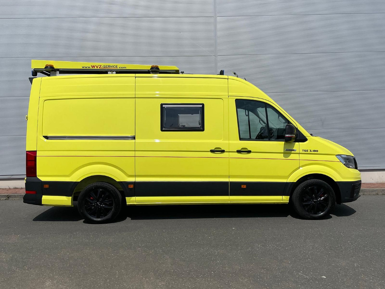 MAN TGE 3.180 L3H3 IndividualS BF3 + BEGLEITFAHRZEUG - Furgón: foto 5 MAN TGE 3.180 L3H3 IndividualS BF3 + BEGLEITFAHRZEUG - Furgón: foto 5