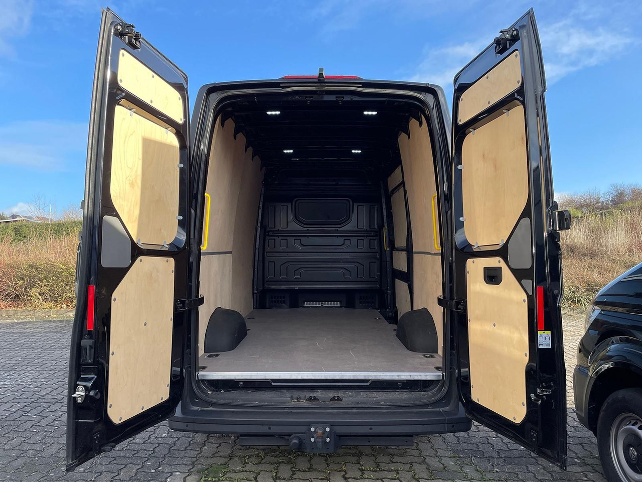 Furgón MAN TGE 3.180 L3H3 Kasten 4x4 AUTOM DIFF AHK ACC NAV: foto 11