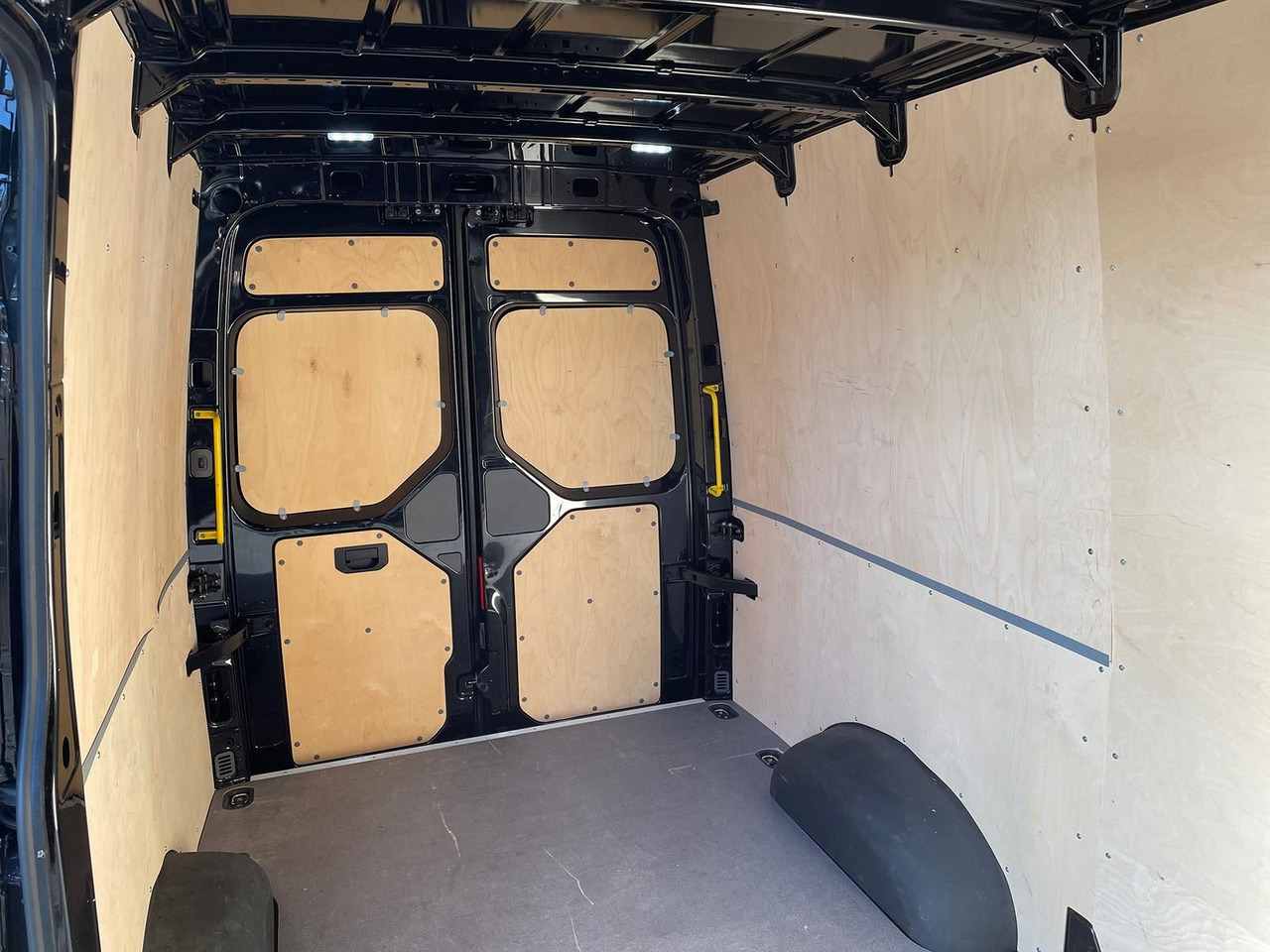 Furgón MAN TGE 3.180 L3H3 Kasten 4x4 AUTOM DIFF AHK ACC NAV: foto 10
