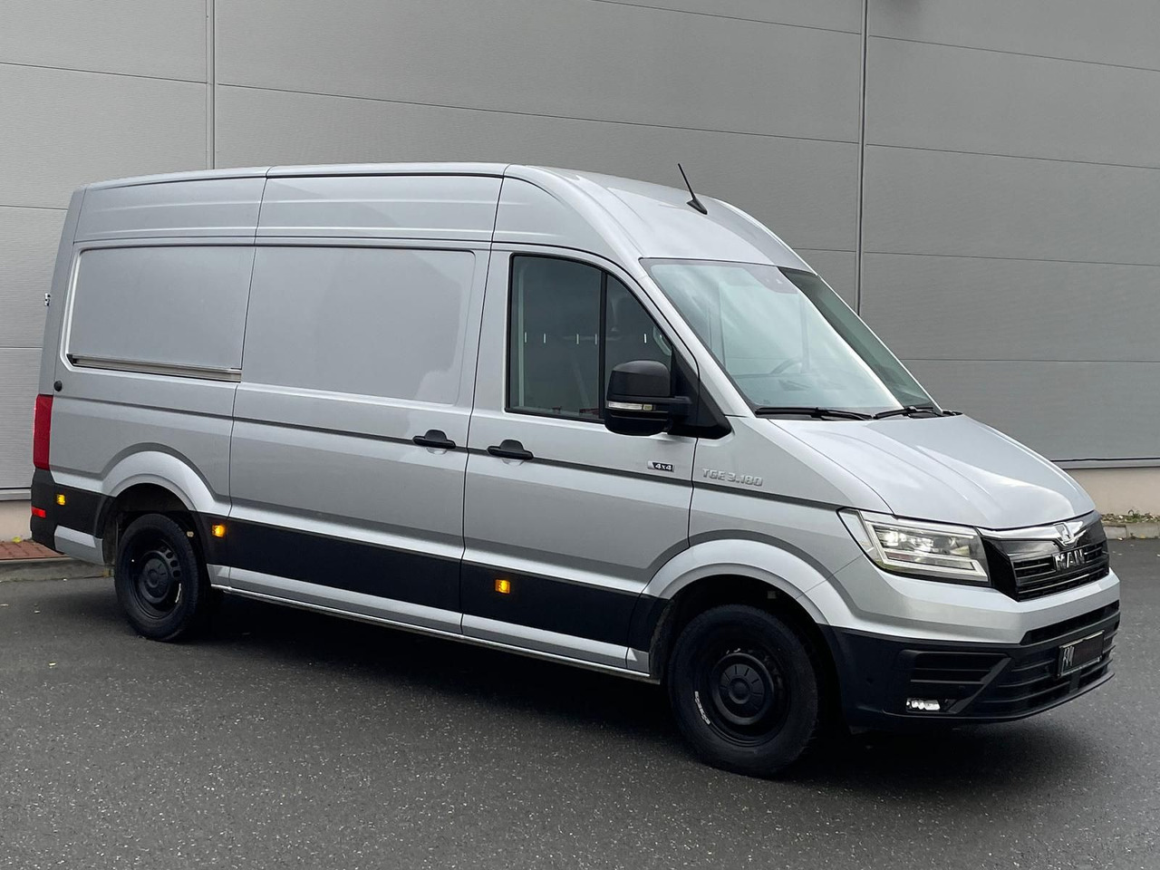 MAN TGE 3.180 L3H3 Kasten 4x4 DIFF NAV ACC STANDH - Coche: foto 2 MAN TGE 3.180 L3H3 Kasten 4x4 DIFF NAV ACC STANDH - Coche: foto 2