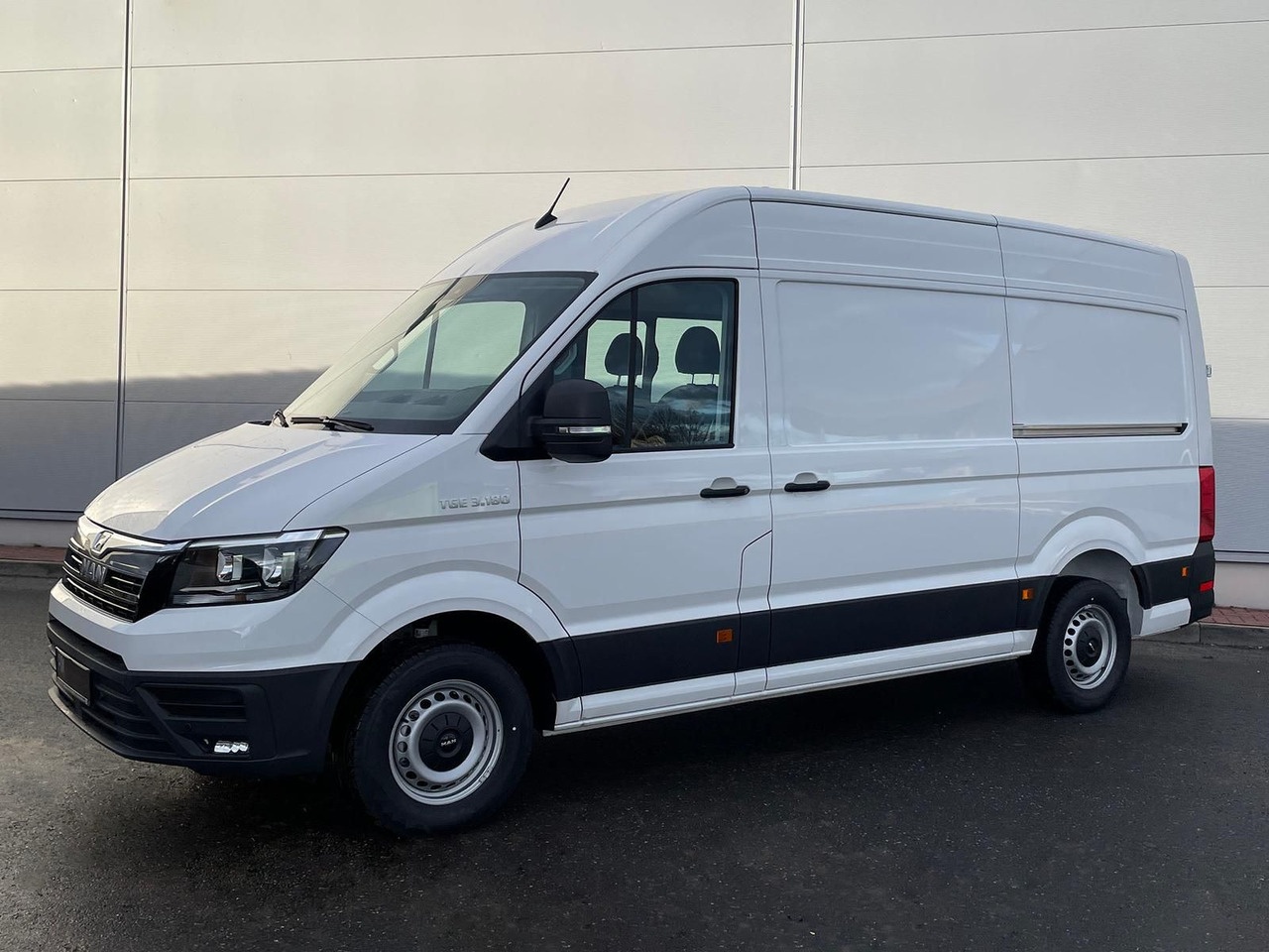 MAN TGE 3.180 L3H3 Kasten ACC DAB 2xSchiebetür SITZH - Furgoneta de pasajeros: foto 1 MAN TGE 3.180 L3H3 Kasten ACC DAB 2xSchiebetür SITZH - Furgoneta de pasajeros: foto 1