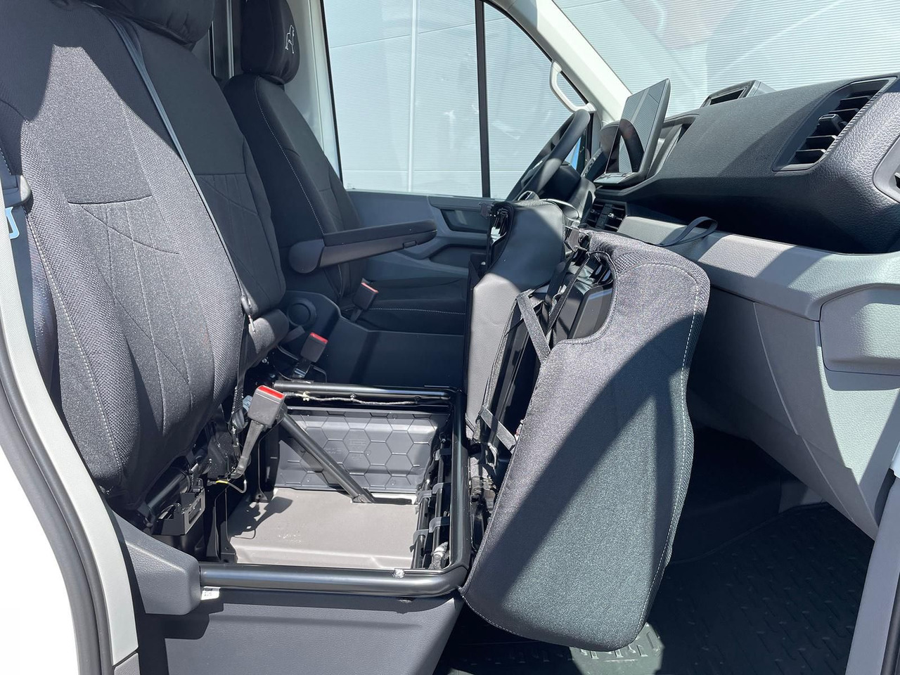 Coche MAN TGE 3.180 L3H3 Kasten KAMERA NAVI DAB SITZH TEMP: foto 29