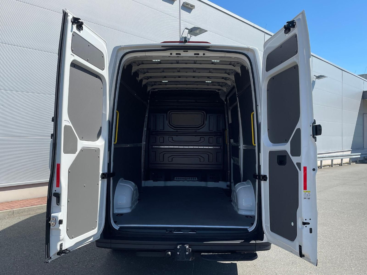 Coche MAN TGE 3.180 L3H3 Kasten KAMERA NAVI DAB SITZH TEMP: foto 11