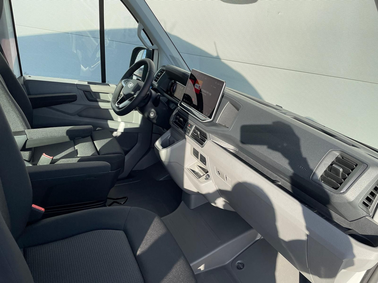 Furgón MAN TGE 3.180 L4H3 KASTEN ACC STANDHZ NAVI AHK: foto 13