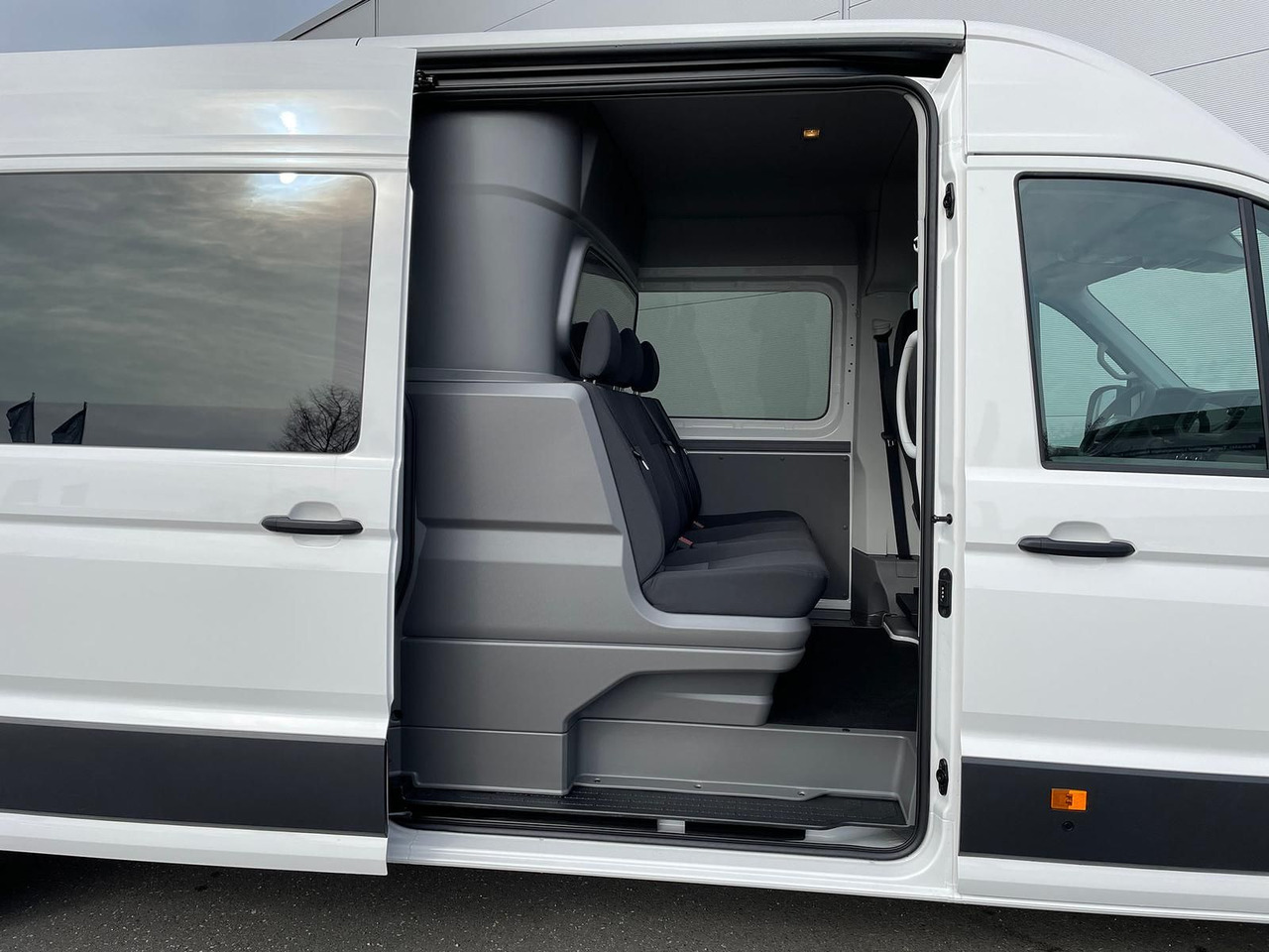 Coche MAN TGE 3.180 L4H3 MIXTO ACC STANDHZ NAVI AHK: foto 9 Coche MAN TGE 3.180 L4H3 MIXTO ACC STANDHZ NAVI AHK: foto 9