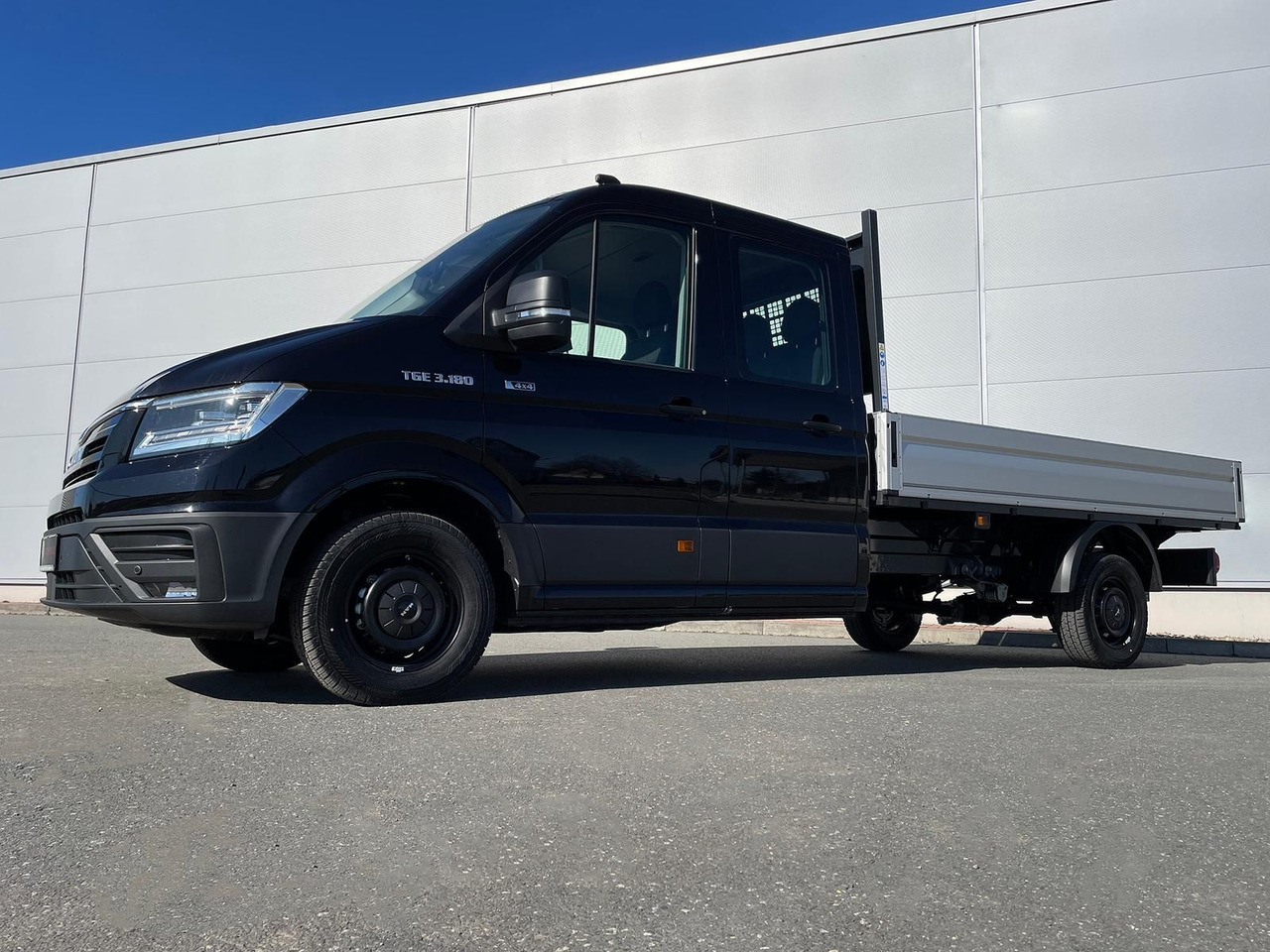 Caja abierta furgoneta, Furgoneta combi nuevo MAN TGE 3.180 Pritsche DOKA LR 4x4 ACC LED DIFF-SPER: foto 37 Caja abierta furgoneta, Furgoneta combi nuevo MAN TGE 3.180 Pritsche DOKA LR 4x4 ACC LED DIFF-SPER: foto 37