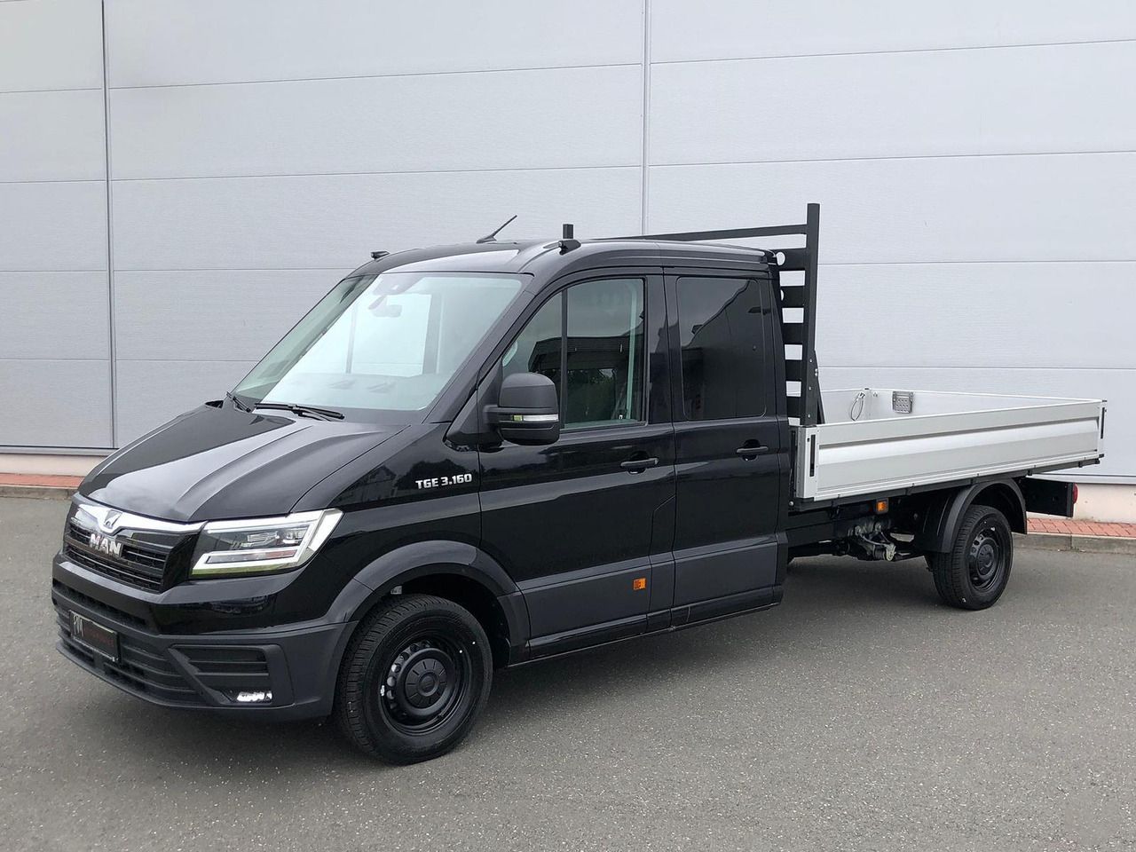 MAN TGE 3.160 Pritsche DOKA LR HECK AHK 3.5t ACC NAV - Vehículo comercial ligero: foto 1 MAN TGE 3.160 Pritsche DOKA LR HECK AHK 3.5t ACC NAV - Vehículo comercial ligero: foto 1