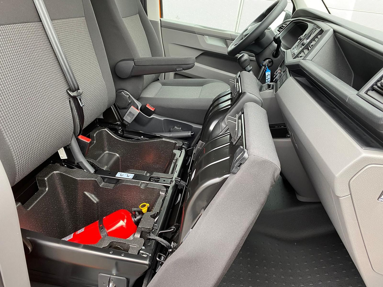 Vehículo comercial ligero Volkswagen T6.1 Transporter Kasten lang LED PDC KLIMA SITZH: foto 18