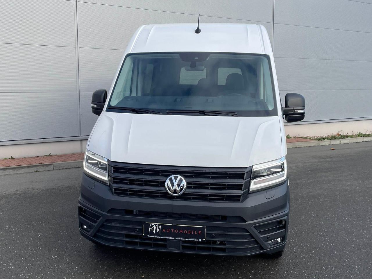 Volkswagen Crafter Kasten 35 L3H3 Autom. NAVI SITZHZ ACC - Furgón: foto 3 Volkswagen Crafter Kasten 35 L3H3 Autom. NAVI SITZHZ ACC - Furgón: foto 3