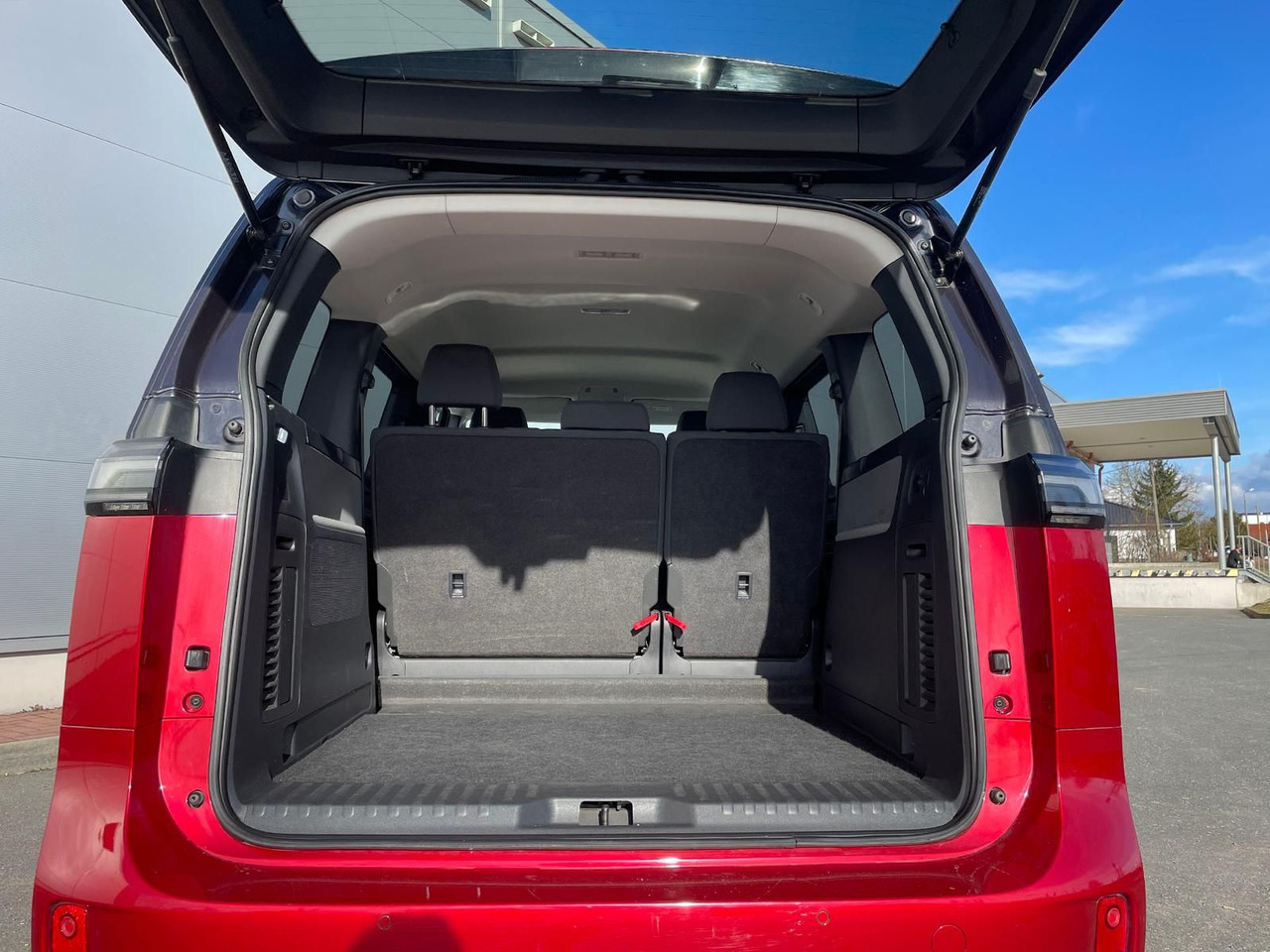 Furgoneta de pasajeros, Furgoneta eléctrica Volkswagen ID.Buzz KW Fahrwerk LM Felgen KLIMA PDC ACC DAB: foto 34