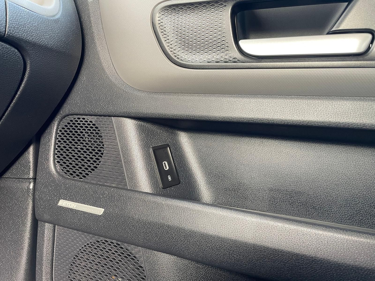 Furgoneta de pasajeros, Furgoneta eléctrica Volkswagen ID.Buzz KW Fahrwerk LM Felgen KLIMA PDC ACC DAB: foto 39