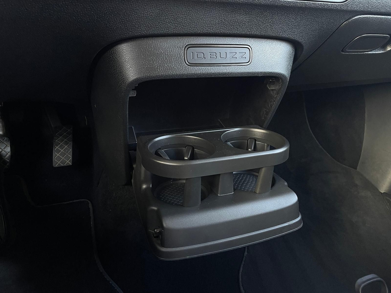 Furgoneta de pasajeros, Furgoneta eléctrica Volkswagen ID.Buzz KW Fahrwerk LM Felgen KLIMA PDC ACC DAB: foto 40