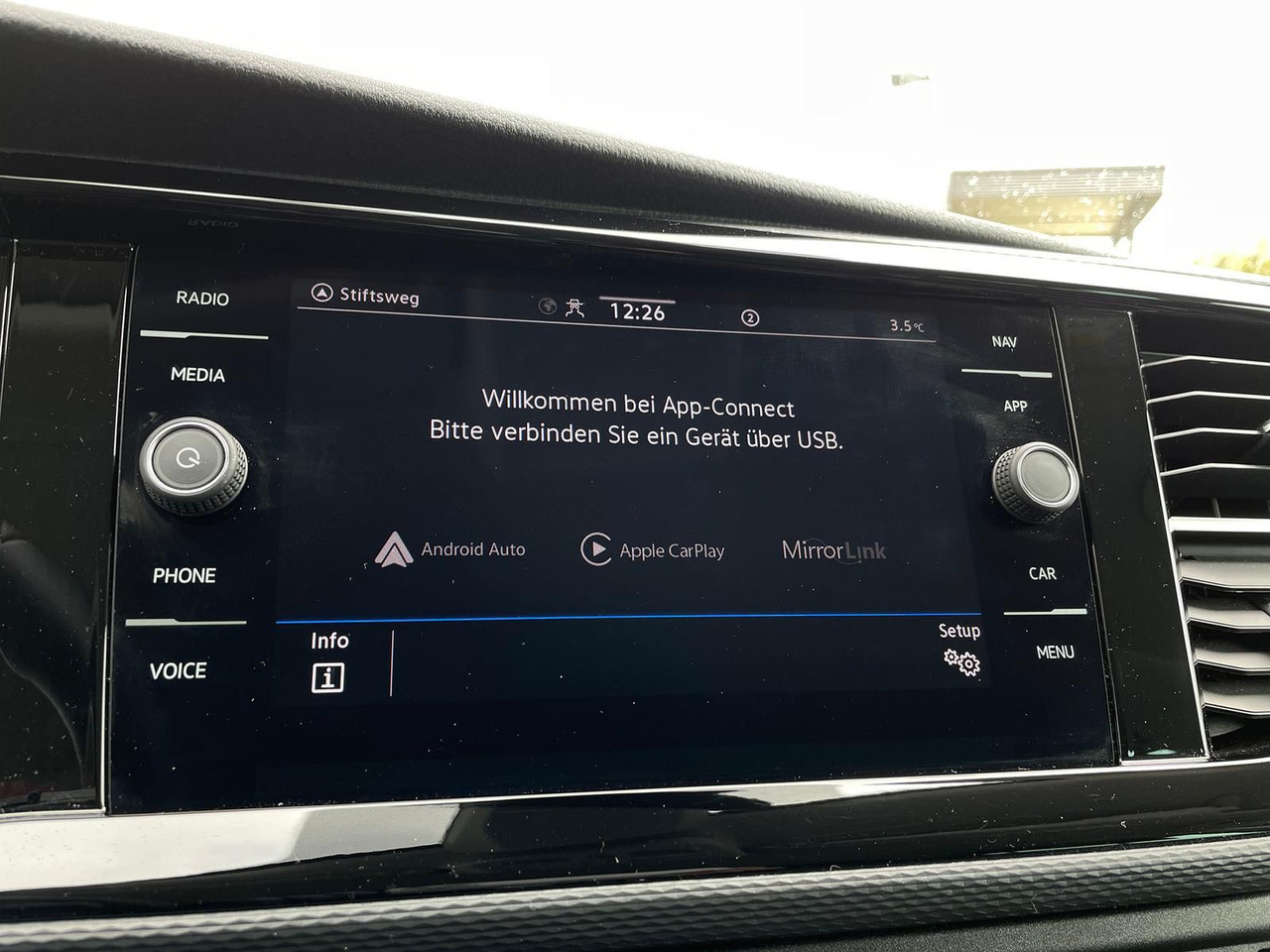 Coche nuevo Volkswagen T6.1 Transporter 2.0 TDI lang 4MOTION SITZHZ NAV: foto 21 Coche nuevo Volkswagen T6.1 Transporter 2.0 TDI lang 4MOTION SITZHZ NAV: foto 21