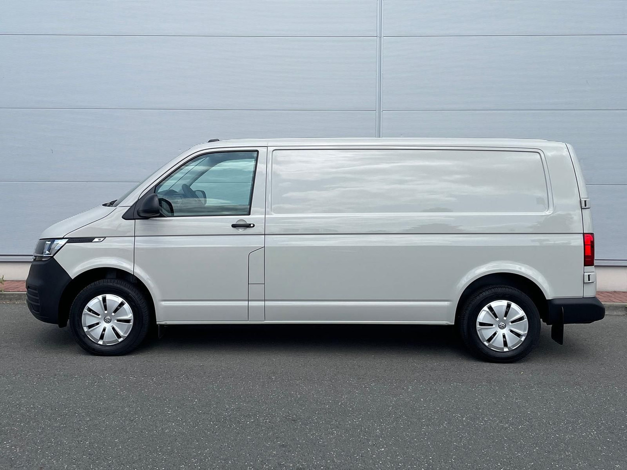 Furgoneta de pasajeros Volkswagen T6.1 Transporter Kasten LR TEMPOMAT KAMERA KLIMA: foto 6