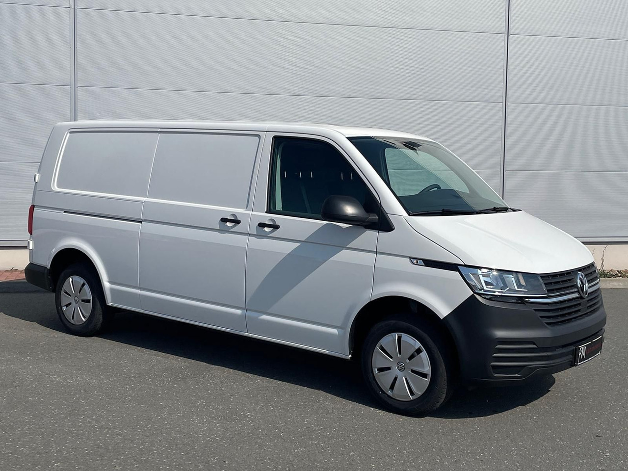 Volkswagen T6.1 Transporter LR 2.0 TDI KLIMA PDC - Furgón: foto 2 Volkswagen T6.1 Transporter LR 2.0 TDI KLIMA PDC - Furgón: foto 2