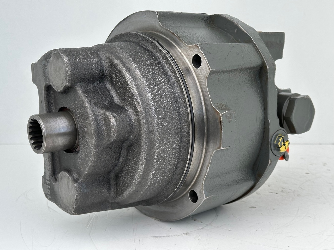 Liebherr Hydraulikeinbaumotor Typ:LH46VE 108. ID-Nr.11428178 . LOS926-1715,R926-1715,R928-1715,R930-1716,R934-1550,R936K-LC,R936K-NLC,R936K-SLC,R938. #11428178.0717# - Mando final para Maquinaria de construcción: foto 1 Liebherr Hydraulikeinbaumotor Typ:LH46VE 108. ID-Nr.11428178 . LOS926-1715,R926-1715,R928-1715,R930-1716,R934-1550,R936K-LC,R936K-NLC,R936K-SLC,R938. #11428178.0717# - Mando final para Maquinaria de construcción: foto 1