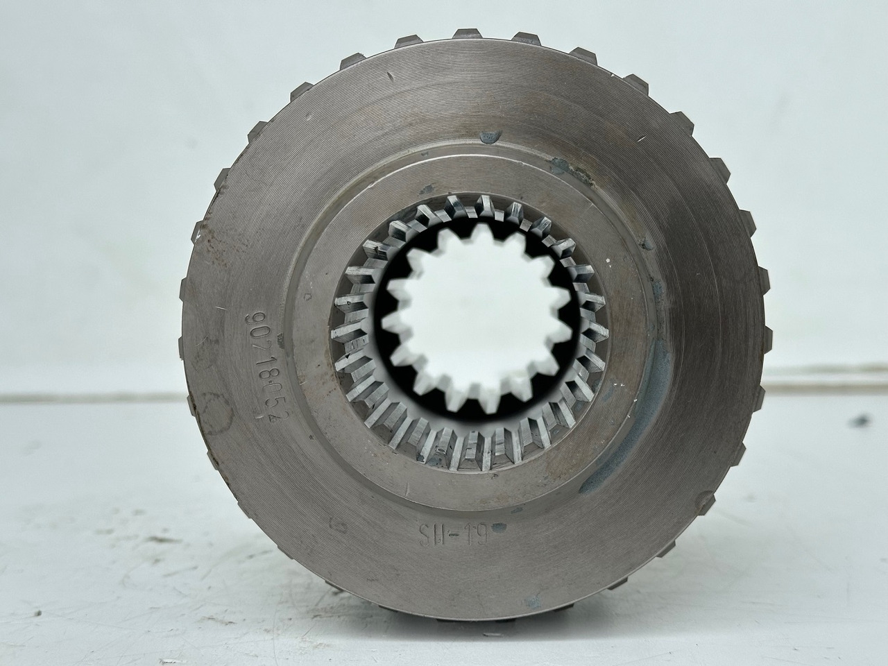 Piezas del tren de rodaje para Maquinaria de construcción Liebherr Lamellenträger ID-Nr.90218052. FAT500F522, FAT500F528, FAT500F529, FAT500F559. PR73605, PR7363, PR7364. #90218052.02#: foto 8 Piezas del tren de rodaje para Maquinaria de construcción Liebherr Lamellenträger ID-Nr.90218052. FAT500F522, FAT500F528, FAT500F529, FAT500F559. PR73605, PR7363, PR7364. #90218052.02#: foto 8