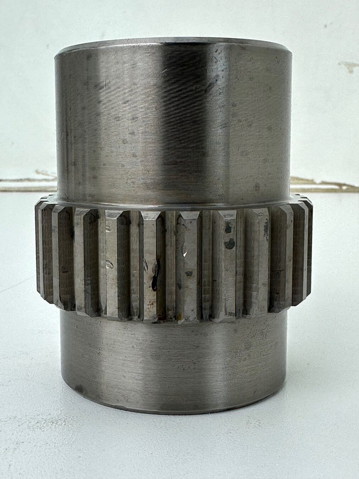 Liebherr Lamellenträger ID-Nr.9443996 - ID-Nr.944399603. FAT550, FAT550/556. LU950C, LU950CLGP, LU950CLT, PR742, PR742B, PR742BL, PR742BM, RL42B. #9443996.02# - Mando final para Maquinaria de construcción: foto 1 Liebherr Lamellenträger ID-Nr.9443996 - ID-Nr.944399603. FAT550, FAT550/556. LU950C, LU950CLGP, LU950CLT, PR742, PR742B, PR742BL, PR742BM, RL42B. #9443996.02# - Mando final para Maquinaria de construcción: foto 1