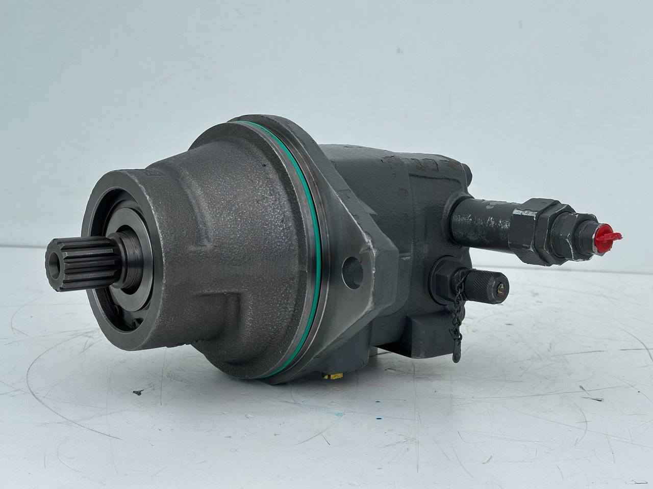 Liebherr Original Hydraulikeinbaumotor FMF045.  ID-Nr.12464105.   SAT250/287.  LH18M, LH22C, LH22M, LH24M, LH26EC, LH26EM, LH26M.    #12464105.0854# - Reductor de giro para Maquinaria de construcción: foto 4 Liebherr Original Hydraulikeinbaumotor FMF045.  ID-Nr.12464105.   SAT250/287.  LH18M, LH22C, LH22M, LH24M, LH26EC, LH26EM, LH26M.    #12464105.0854# - Reductor de giro para Maquinaria de construcción: foto 4