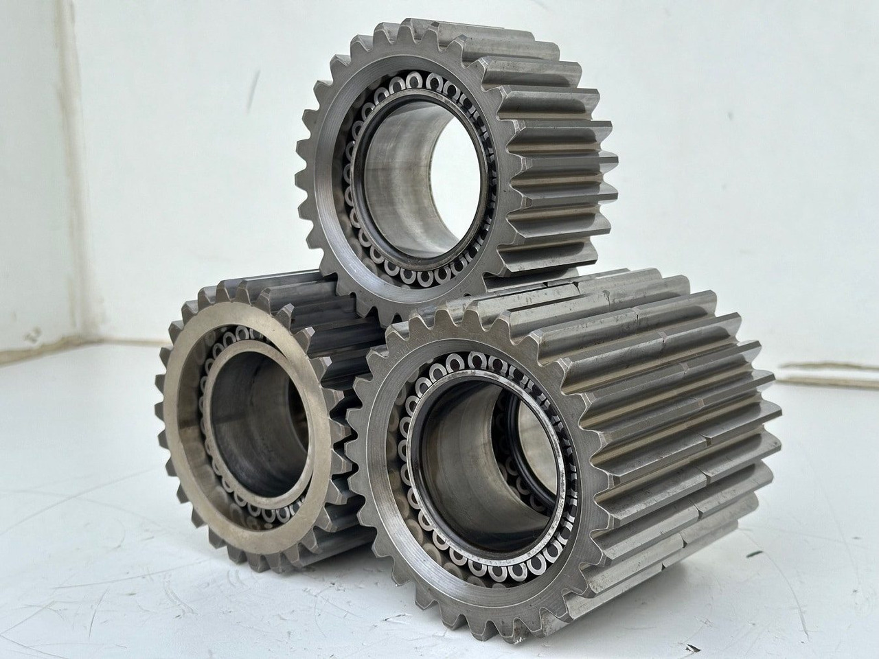 Liebherr Planetenrad ID-Nr.90024935. FAT400P112 - FAT400P130 - FAT400P139. R926, R928, R930, R934, R936, R938, R940, R944, R946, R950 T. #0992#0792# - Transmisión para Maquinaria de construcción: foto 1 Liebherr Planetenrad ID-Nr.90024935. FAT400P112 - FAT400P130 - FAT400P139. R926, R928, R930, R934, R936, R938, R940, R944, R946, R950 T. #0992#0792# - Transmisión para Maquinaria de construcción: foto 1