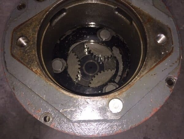 Liebherr Schwenkantrieb SAT250/278, ID-Nr.90017772 - ID-Nr.90017774 - ID-Nr.90209641. - Reductor de giro para Excavadora de cadenas: foto 4 Liebherr Schwenkantrieb SAT250/278, ID-Nr.90017772 - ID-Nr.90017774 - ID-Nr.90209641. - Reductor de giro para Excavadora de cadenas: foto 4