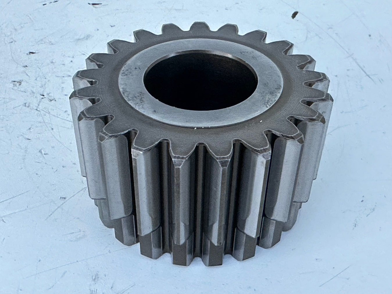 Liebherr Sonnenrad ID-Nr.90002821. FAT400P112, FAT400P130, FAT400P139. R926, R928, R930, R934, R936, R938, R940, R944, R946, R950 T. #02.51139# - Mando final para Maquinaria de construcción: foto 4 Liebherr Sonnenrad ID-Nr.90002821. FAT400P112, FAT400P130, FAT400P139. R926, R928, R930, R934, R936, R938, R940, R944, R946, R950 T. #02.51139# - Mando final para Maquinaria de construcción: foto 4