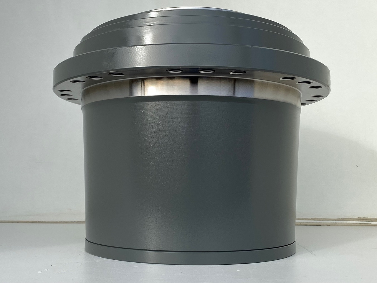 Original Liebherr Fahrantrieb Typ: FAT350P138 mit ID-Nr.90216427 - ID-Nr.90216428 - ID-Nr.90216429.  LO1926, LOS926, R922, R924, R926, R930.  #90216428.3064# - Mando final para Maquinaria de construcción: foto 3 Original Liebherr Fahrantrieb Typ: FAT350P138 mit ID-Nr.90216427 - ID-Nr.90216428 - ID-Nr.90216429.  LO1926, LOS926, R922, R924, R926, R930.  #90216428.3064# - Mando final para Maquinaria de construcción: foto 3