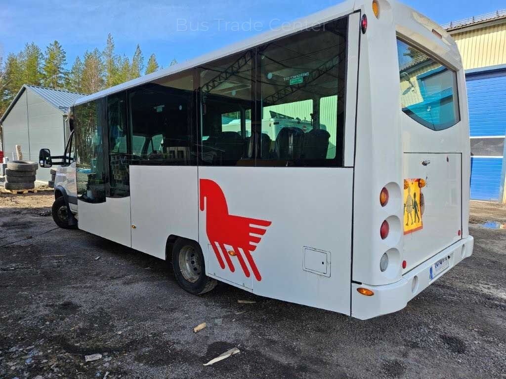 IVECO INDCAR APTINEO LE 70C14 - Minibús, Furgoneta de pasajeros: foto 2 IVECO INDCAR APTINEO LE 70C14 - Minibús, Furgoneta de pasajeros: foto 2