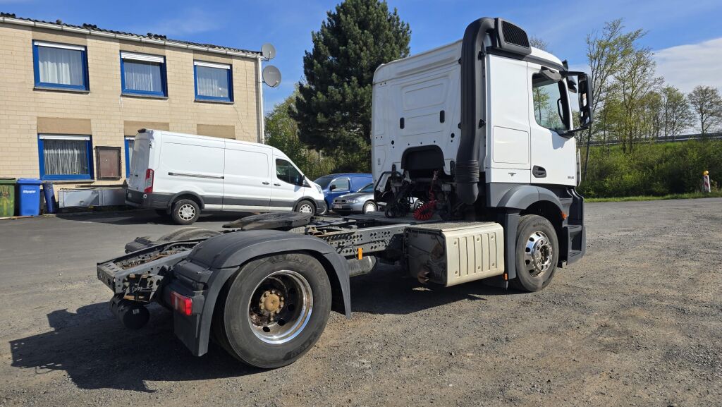Mercedes Benz Actros 1845 MOTORSCHADEN (Nr. 6330) - Chasis camión: foto 4 Mercedes Benz Actros 1845 MOTORSCHADEN (Nr. 6330) - Chasis camión: foto 4