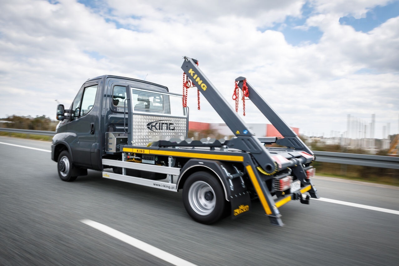 IVECO Daily 70C18 + KING Bramowiec / Skiploader / Absetzkipper - Portacontenedor de cadenas camión: foto 3 IVECO Daily 70C18 + KING Bramowiec / Skiploader / Absetzkipper - Portacontenedor de cadenas camión: foto 3