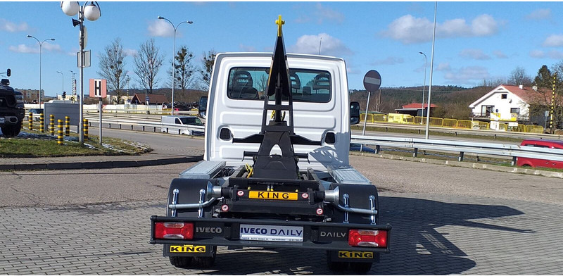 Iveco 50C18 + KING HZ-4R Hakowiec / Hooklift / Abrollkipper - Multibasculante camión: foto 1 Iveco 50C18 + KING HZ-4R Hakowiec / Hooklift / Abrollkipper - Multibasculante camión: foto 1