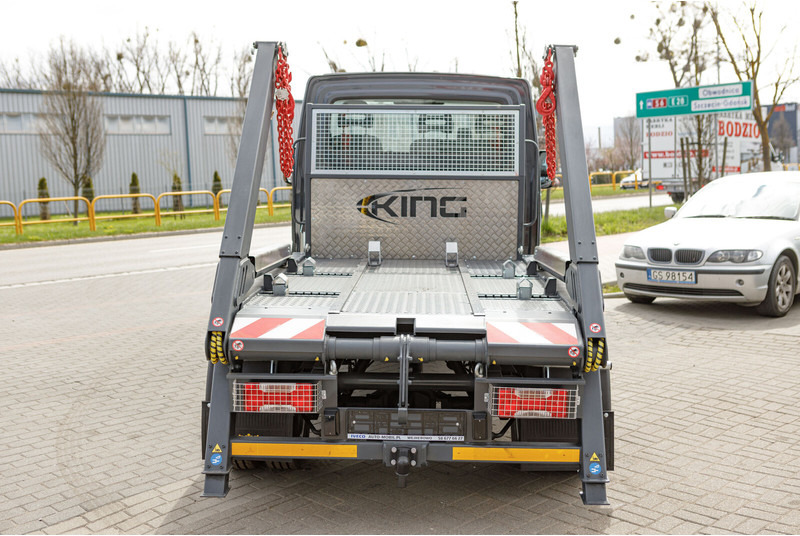Iveco Daily 70C18 + KING Bramowiec / Skiploader / Absetzkipper - Portacontenedor de cadenas camión: foto 4 Iveco Daily 70C18 + KING Bramowiec / Skiploader / Absetzkipper - Portacontenedor de cadenas camión: foto 4