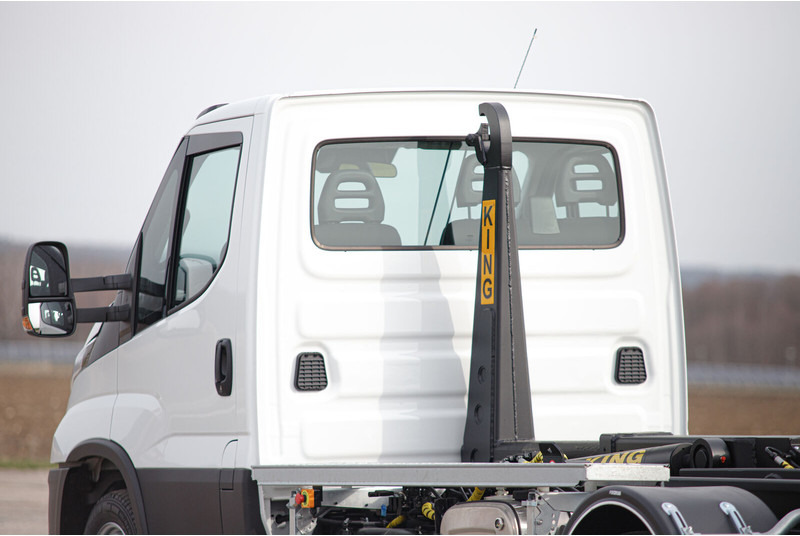 Iveco Daily 70C18 - Multibasculante camión: foto 3 Iveco Daily 70C18 - Multibasculante camión: foto 3