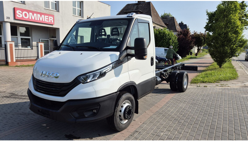Iveco Daily 70C18 - nowe! - Chasis camión: foto 2 Iveco Daily 70C18 - nowe! - Chasis camión: foto 2