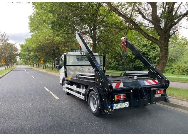 Mitsubishi Fuso 9C18 bramowiec BR6 - Portacontenedor de cadenas camión: foto 5 Mitsubishi Fuso 9C18 bramowiec BR6 - Portacontenedor de cadenas camión: foto 5